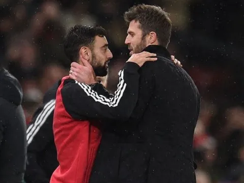 Carrick giữ kín bí mật với Bruno đến phút chót