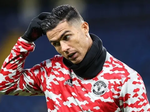 Ronaldo dự bị, Carrick giải thích lý do