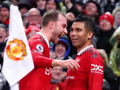 Casemiro ghi điểm mạnh, fan muốn anh làm đội trưởng MU tức thì