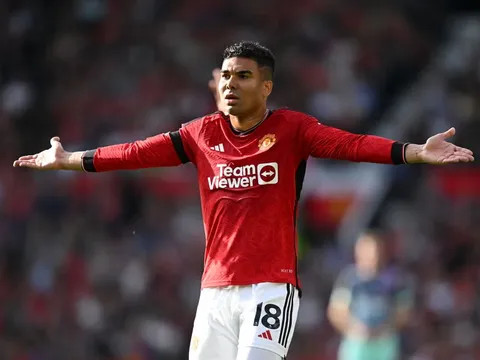 Casemiro không tin tưởng đội ngũ y tế Man United