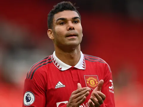 Động thái của Casemiro khi bị treo giò