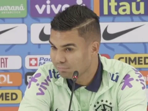 Casemiro: "Tôi vẫn chưa nhắn tin với Ronaldo"