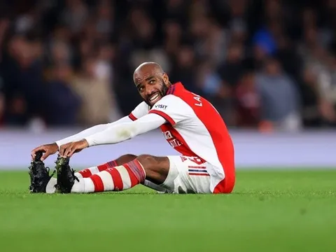 "Cậu ấy đang chiến đấu vì tương lai của mình tại Arsenal"