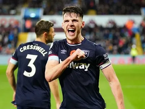 "Cậu ấy được đánh giá là tiền vệ xuất sắc nhất nước Anh"