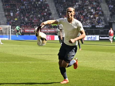 'Cậu ấy hủy diệt chúng tôi', Kevin Campbell ủng hộ Arsenal mua ngôi sao 20 tuổi