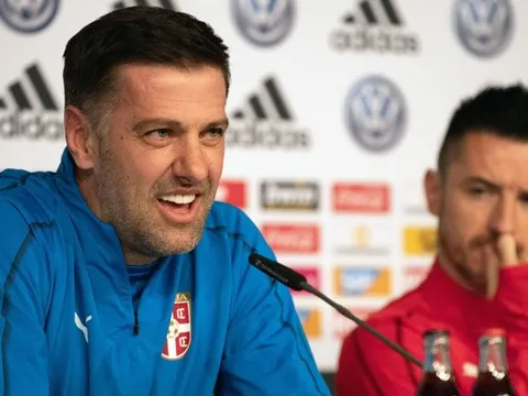 "Cậu ấy là một chân sút kinh điển với khả năng kiểm soát bóng tuyệt vời"