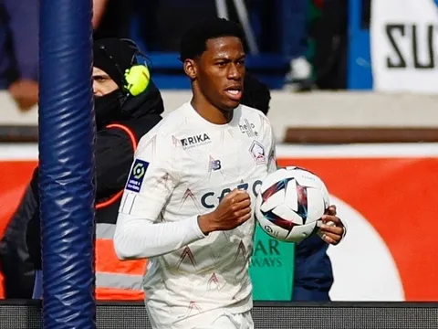 Cầu thủ ghi nhiều bàn hơn Mbappe ở Ligue 1