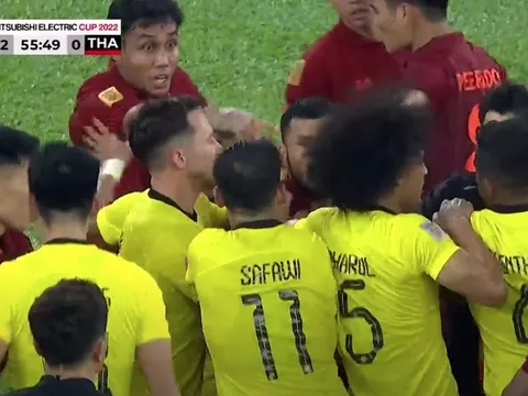 Cầu thủ Malaysia xô xát với Thái Lan vì bàn thắng bị từ chối