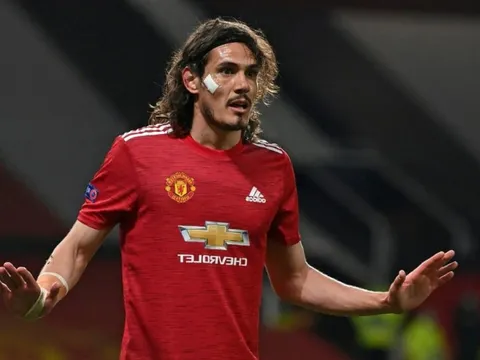 Cavani háo hức ghi bàn ở trận derby Manchester