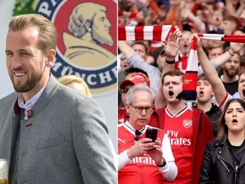 CĐV Arsenal dùng Kane sỉ vả Tottenham