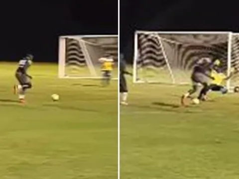 CĐV Man Utd tìm ra một 'chân sút' bất đắc dĩ tốt hơn Martial, Weghorst