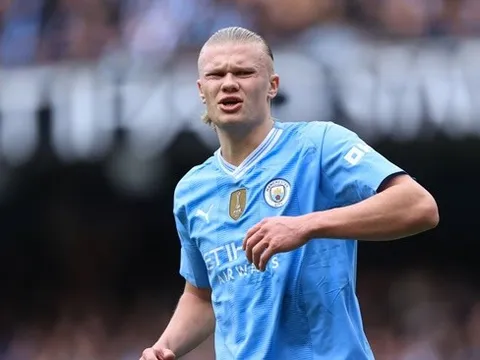 Cha Haaland khiến Roy Keane "cứng họng"