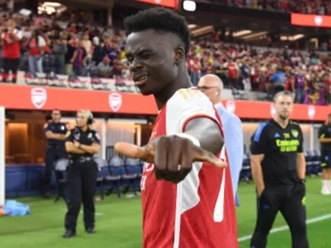 Chấm điểm Arsenal: 2 điểm 8; Ngày của hàng công