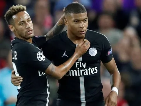 Chặn đứng cả Neymar lẫn Mbappe, Neuer nói luôn 1 lời