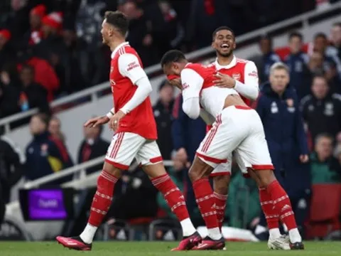 Chân mệnh thiên tử hay điềm báo chẳng lành?