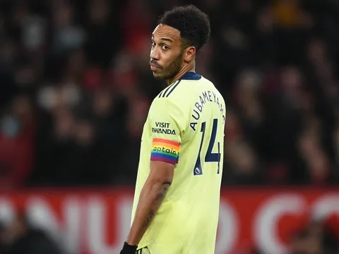 Chán ngán Aubameyang, Arsenal chiêu mộ Cavani 2.0 về thay thế