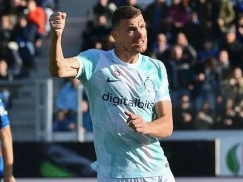 Chân sút 36 tuổi giúp Inter ngược dòng thắng Atalanta