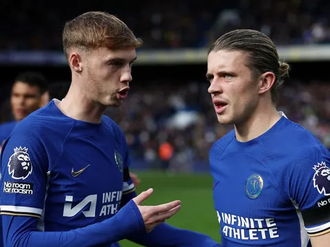 'Cầu thủ hay nhất mùa này, Chelsea lại đòi bán'