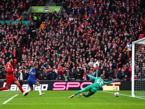 ''Lời nguyền VAR lại giáng xuống Chelsea''