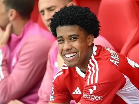 Biến xuất hiện, Chelsea ra quyết định bất ngờ trên TTCN