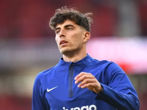 Chelsea bị chỉ trích vì để 1 cái tên ra đi