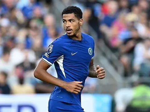 Chelsea chốt xong thỏa thuận 6 năm trước sự chèo kéo của Liverpool
