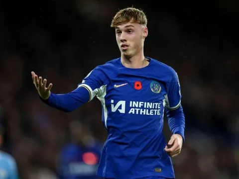 Chelsea mất thêm tiền vì Palmer