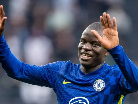 Chelsea nguy cơ mất trắng Kante