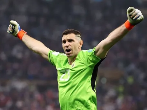 Chelsea nhắm mua nhà vô địch World Cup