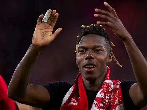Chelsea nhắm sao Bilbao thay Sterling