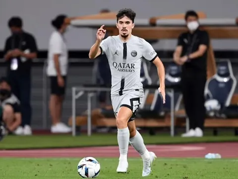 Chelsea săn đón tiền vệ PSG