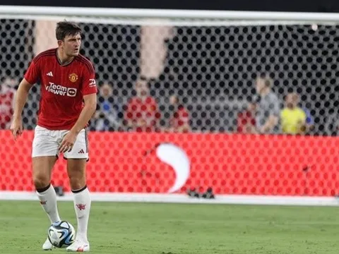 Chỉ 1 trận đấu, lòng kiêu hãnh của Maguire bị tổn thương nặng nề