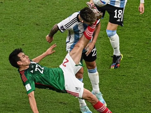 Chỉ 1 trận, Lisandro Martinez tạo khoảnh khắc kinh điển với Argentina