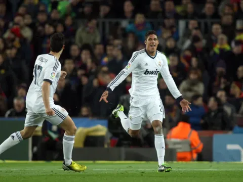 Chỉ 2 cầu thủ M.U hiện tại từng ghi bàn tại Camp Nou