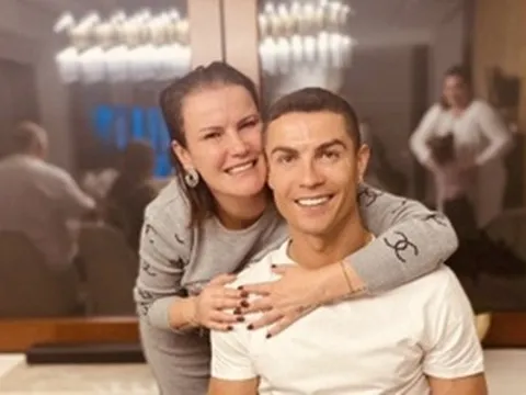 Chị gái Ronaldo: Tiếc là em già rồi nên Bồ Đào Nha không cần nữa