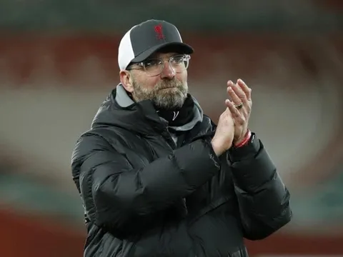 Chỉ một nhận xét, Klopp đã nói rõ tương lai hàng thủ Liverpool thuộc về ai