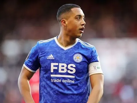 Chia tay Fred, Man Utd nhắm 4 tiền vệ trung tâm