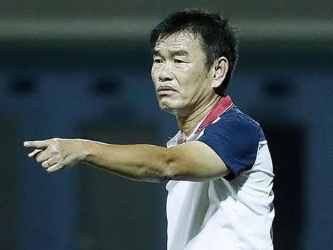 Chia tay Than Quảng Ninh, cựu HLV ĐT Việt Nam cập bến B.Bình Dương