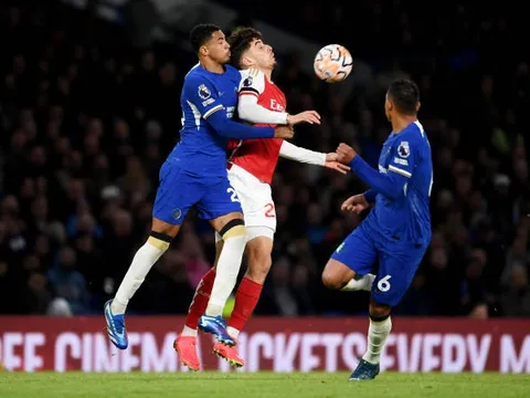 "Chiến thần" của Chelsea gây choáng trước Arsenal