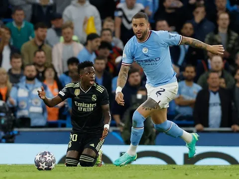 Chiêu trò của Vinicius vô dụng trước Walker