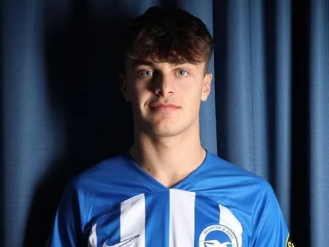 CHÍNH THỨC! Brighton đón thần đồng Josh Robertson