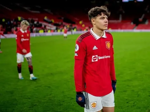 CHÍNH THỨC! Man United bán đứt hậu vệ cho Espanyol