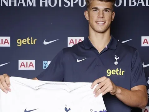 XONG! Tottenham chiêu mộ thần đồng 16 tuổi