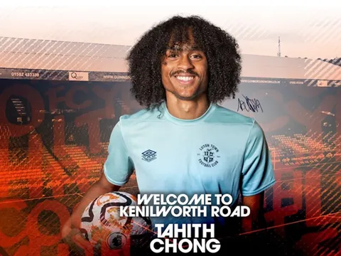 CHÍNH THỨC! Cựu thần đồng Man United có bến đỗ mới