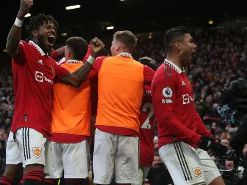 Chris Sutton nhận sai về Casemiro