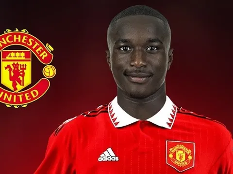 Chữ ký có thể nâng tầm hàng công Man United