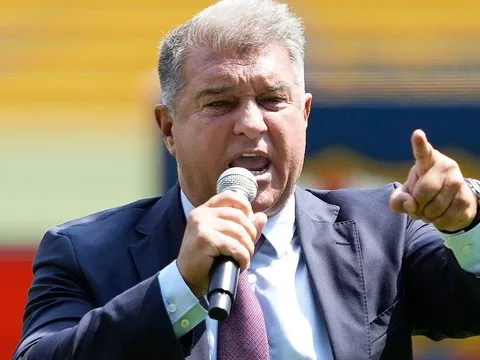 Chủ tịch Barca cảm ơn đội đã đánh bại Real Madrid