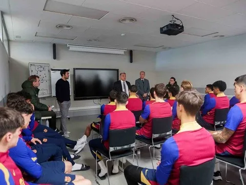 Barca thua thảm, Laporta ngay lập tức có động thái