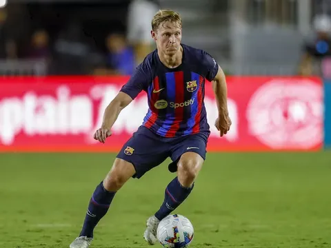 Chủ tịch Joan Laporta hé lộ thương vụ De Jong