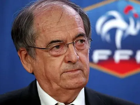 Chủ tịch LĐBĐ Pháp bị yêu cầu từ chức sau phát biểu về Zidane